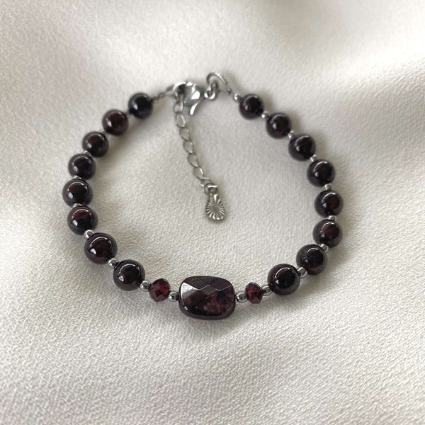 Bracelet "Connexion" en Grenat